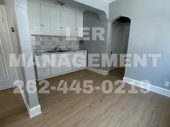 2701 Arlington Ave.
