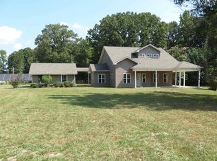 9233 Spring Lake Rd, Pine Bluff, AR 71603