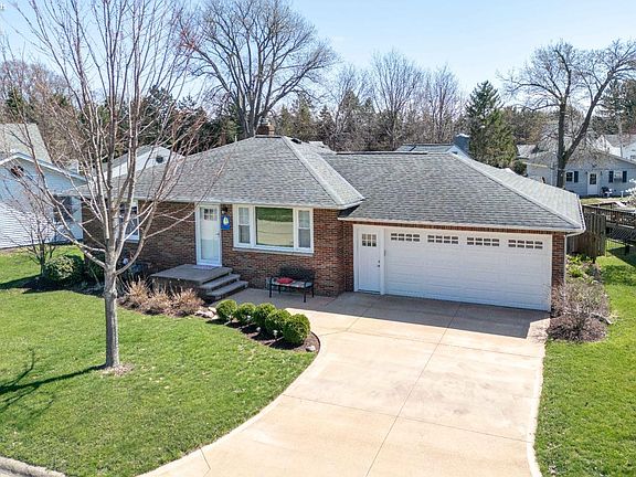 4th image of 6211 Shadyside Dr