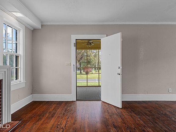 4th image of 323 Butler Rd