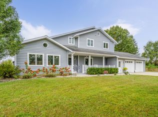 6660 Pine Rd, Benton harbor, MI 49022