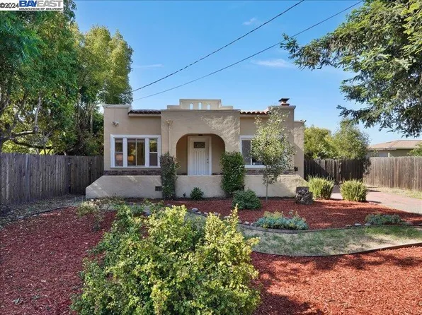 2720 Norbridge Ave, Castro Valley, CA 94546