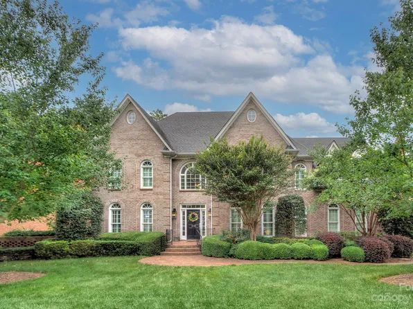 1200 Lost Oak Rd, Charlotte, NC 28270