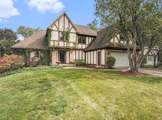 40 Worcester Dr NE, Grand Rapids, MI 49503