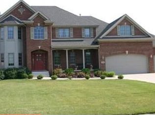 1008 Perthshire Ln, Dyer, IN 46311