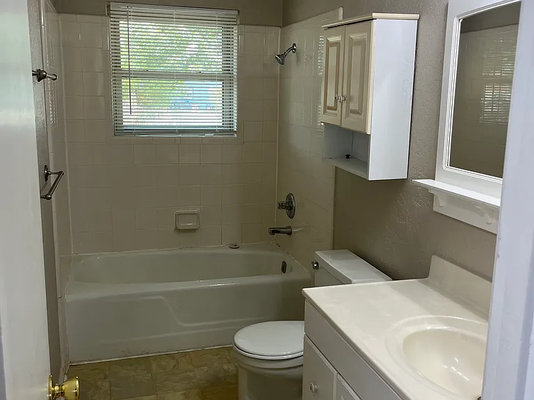 4217 SE Elmhurst Ln — Photo 11