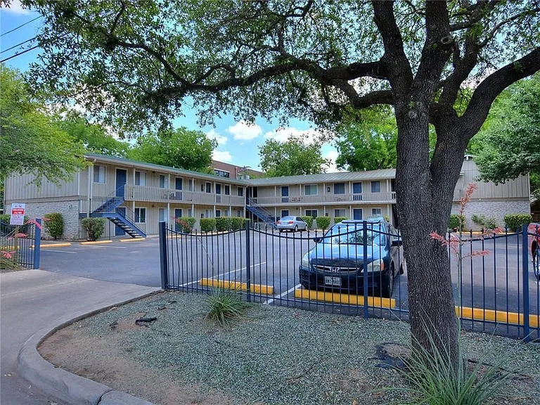 4209 Burnet Rd #101 — Photo 13