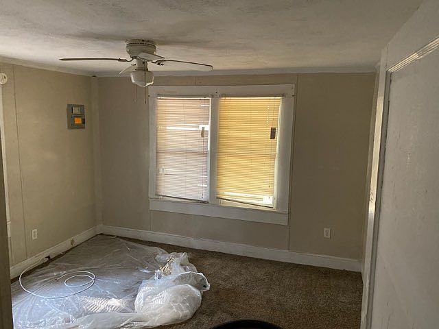 1st image of 872 SE Dade St