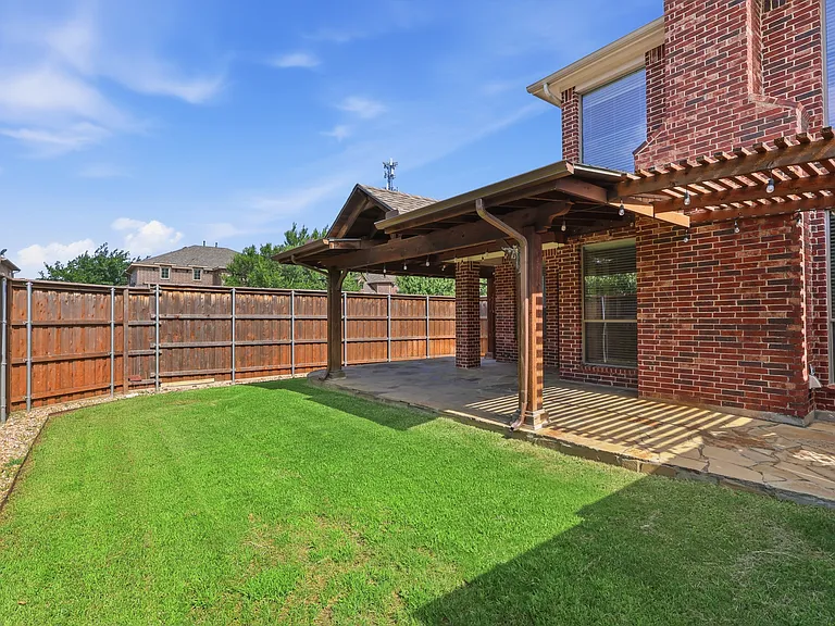 627 Seymour Dr — Photo 42