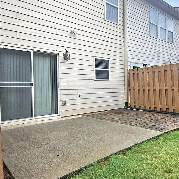 2712 Beynon Ln — Photo 21