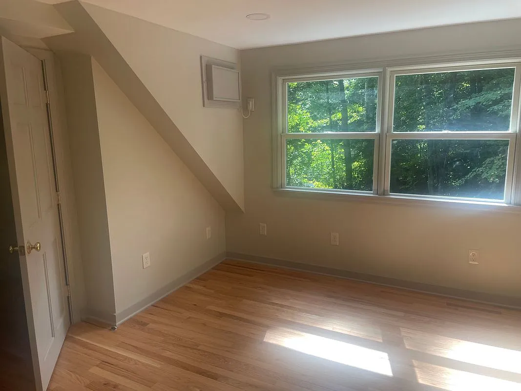 1 bed, 1.5 bath, 750 sqft, $1,800 — Photo 1