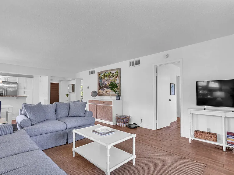 632 Brackenwood Cv — Photo 15