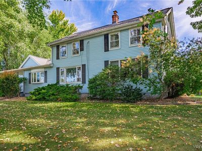 2643 County Line Rd, Medina, NY, 14103