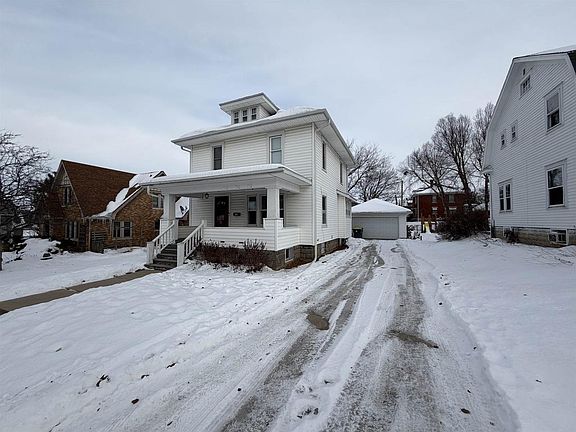 4th image of 708 19th Avenue