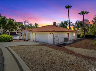21930 W San Joaquin Dr, Canyon Lake, CA 92587