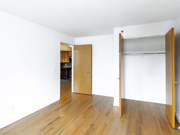 5th image of 196 Stanton St #6EX