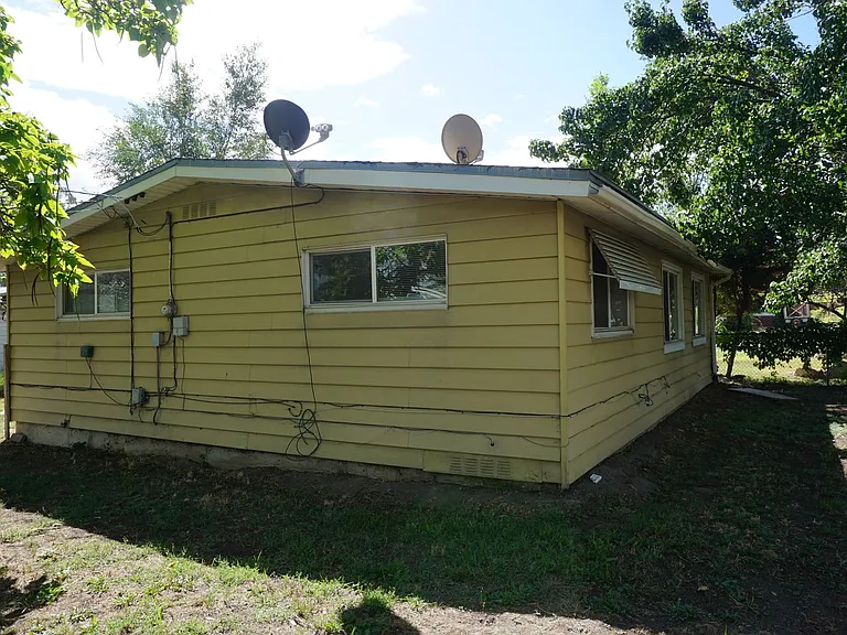 3190 W Mark Ave — Photo 20