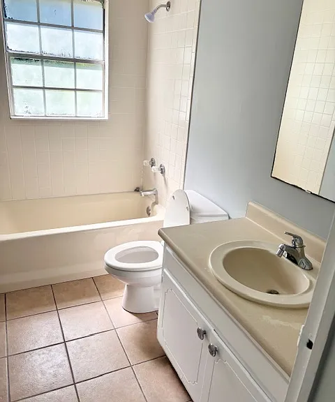 1310 Coral Rd #A — Photo 8