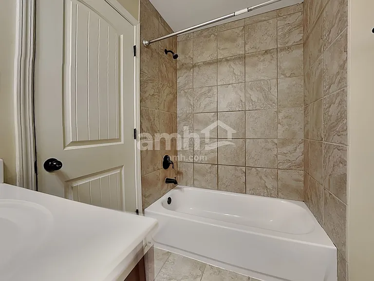 1246 Carlton Ridge Dr — Photo 17