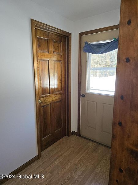4th image of 37 Goodermote Road