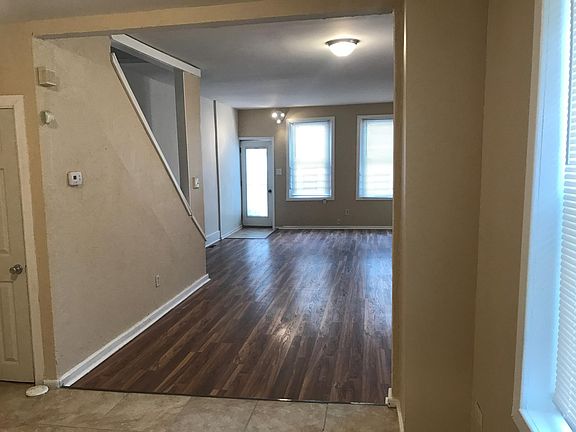 5th image of 2078 E Stella St