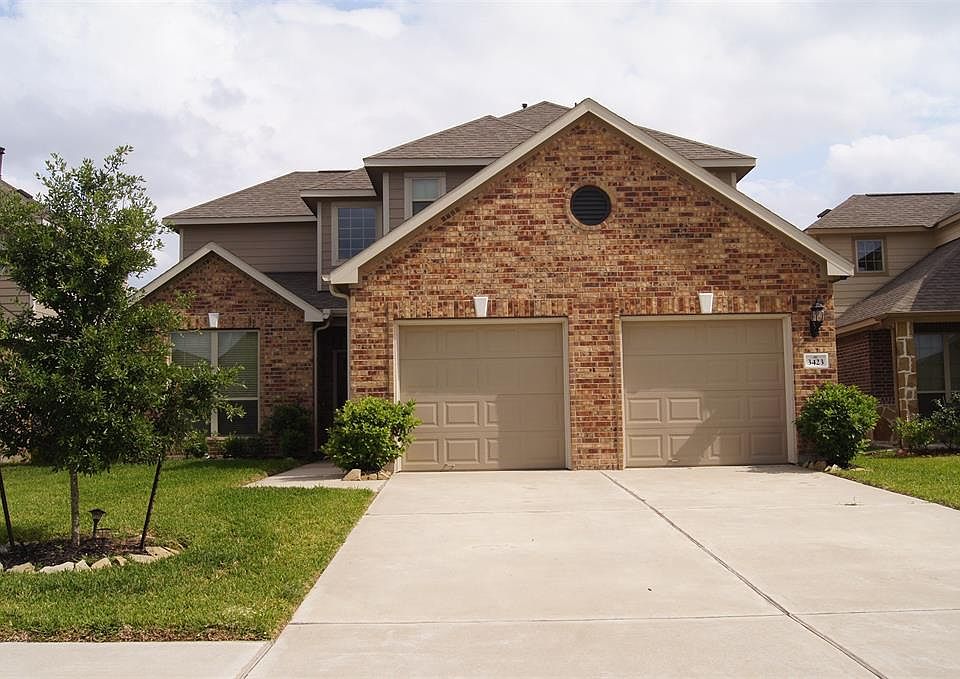 1st image of 3423 Selene Dr