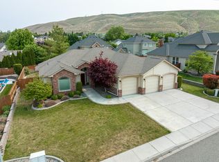 3547 Regent St, Richland, WA 99352