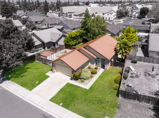 1178 Champagne Ln, Manteca, CA 95337