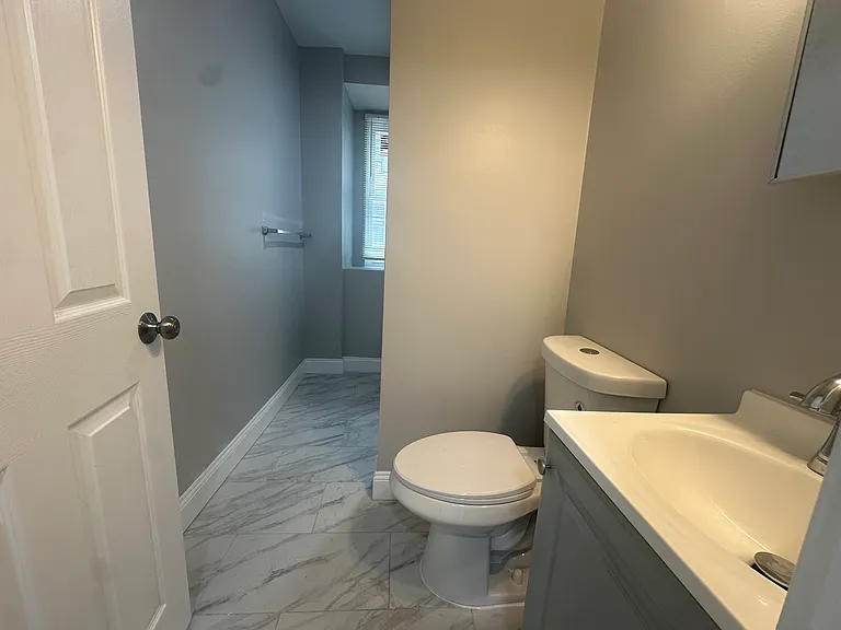 806 N 64th St — Photo 15
