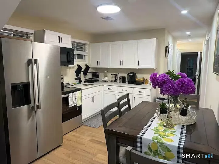 1 bed, 1.0 bath, 3671 sqft, $1,500 — Photo 4