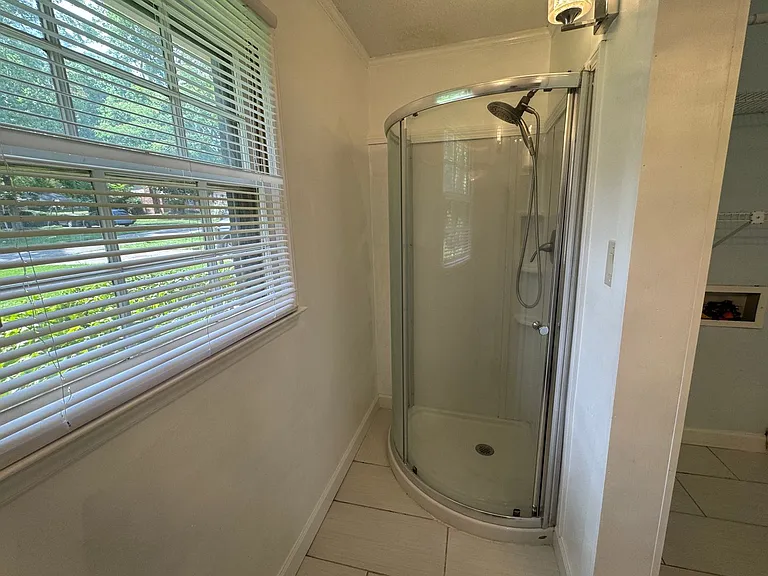 315 Pine Rd — Photo 16