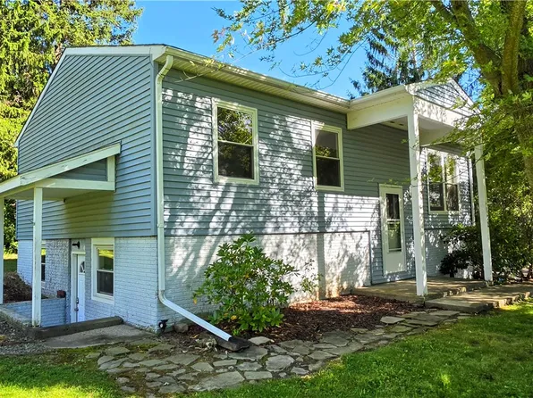 102 Joanne Dr, Ithaca, NY 14850