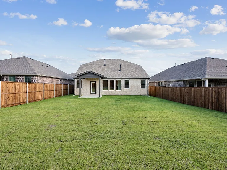 3513 Sunflower St — Photo 24