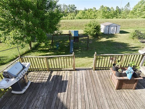 5th image of 5434 Chestnut Woods Dr
