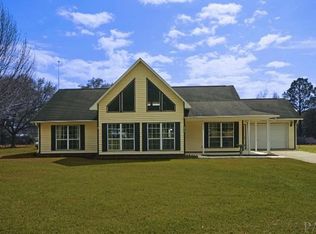 5213 Yankee Ln, Milton, FL 32570