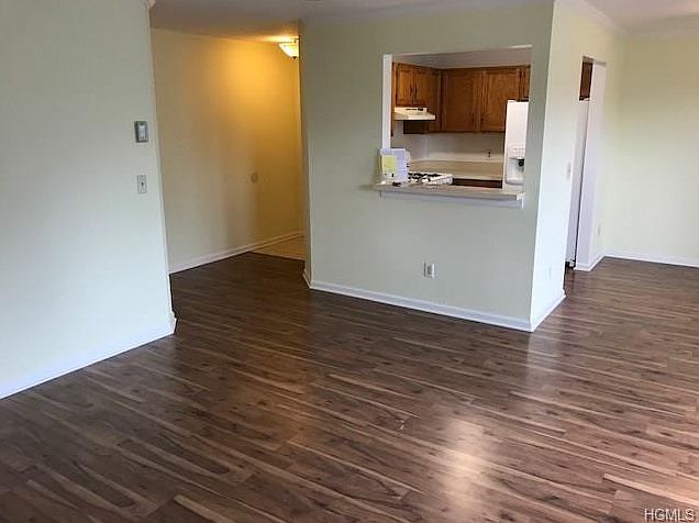 1st image of 27 Lexington Hl Unit 9