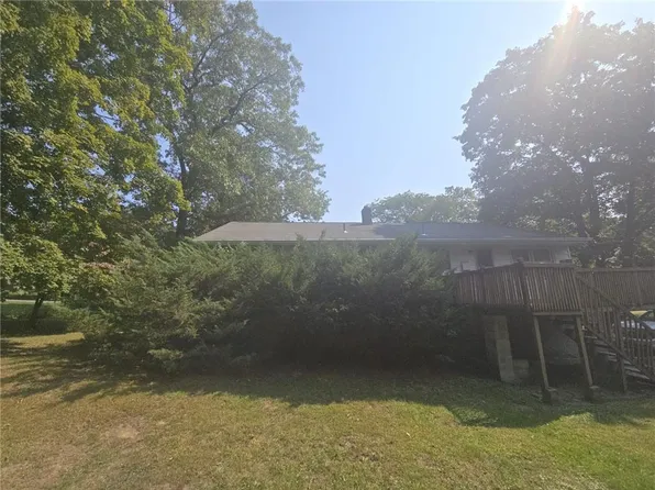 27 Floral Drive, Newburgh, NY 12550