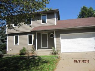804 Fair View Dr, Dallas Center, IA 50063