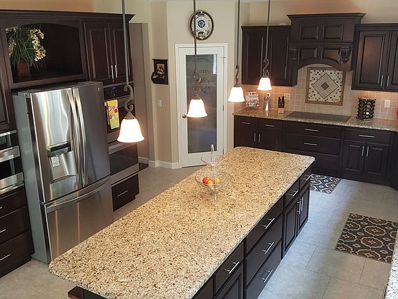 3rd image of 52527 Trailwood Dr