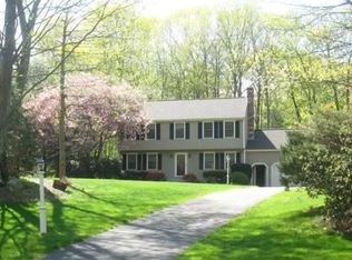 25 Briarcliff Dr, Hopkinton, MA 01748