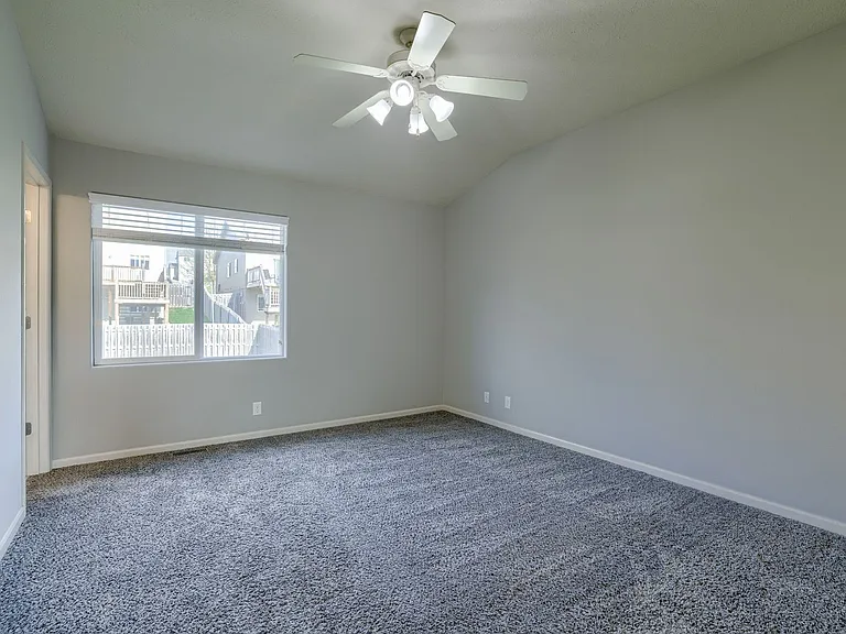 6121 S 190th Ter — Photo 11