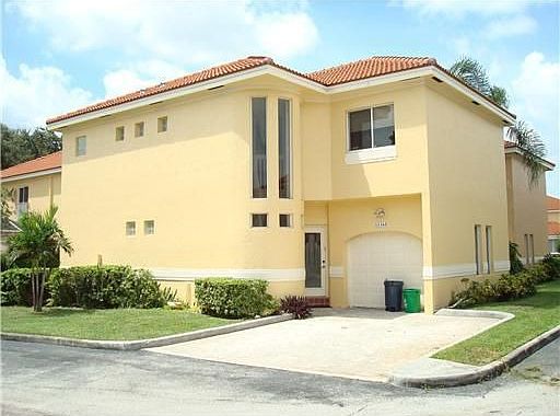 1st image of 11365 Lakeview Dr #75