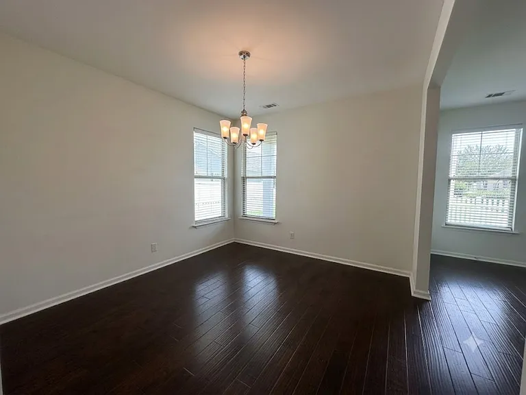 15 Beauregard Ct — Photo 9