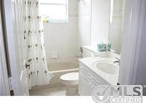 SECOND BEDROOM GRANDE