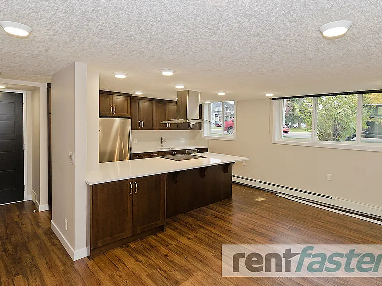1640 12th Ave SW — Photo 3