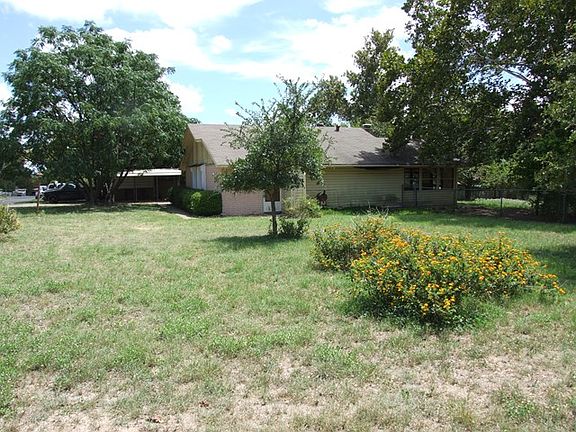 2nd image of 104 Palo Verde Dr