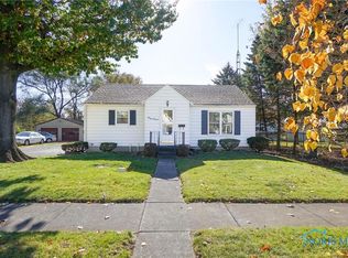 611 Clinton Ct, Findlay, OH 45840