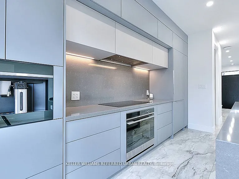 613 Harvie Ave — Photo 11