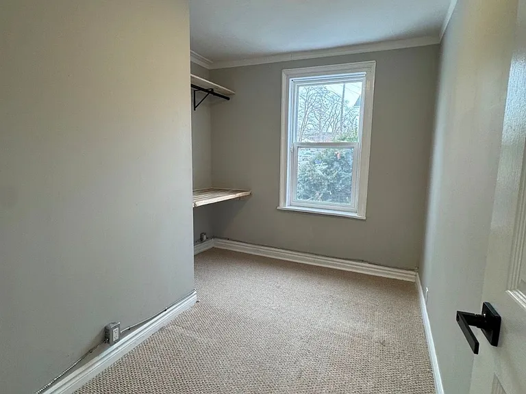 27 Dublin St S #C — Photo 4