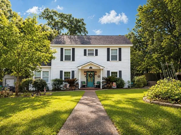970 Ogden St, Jasper, TX 75951
